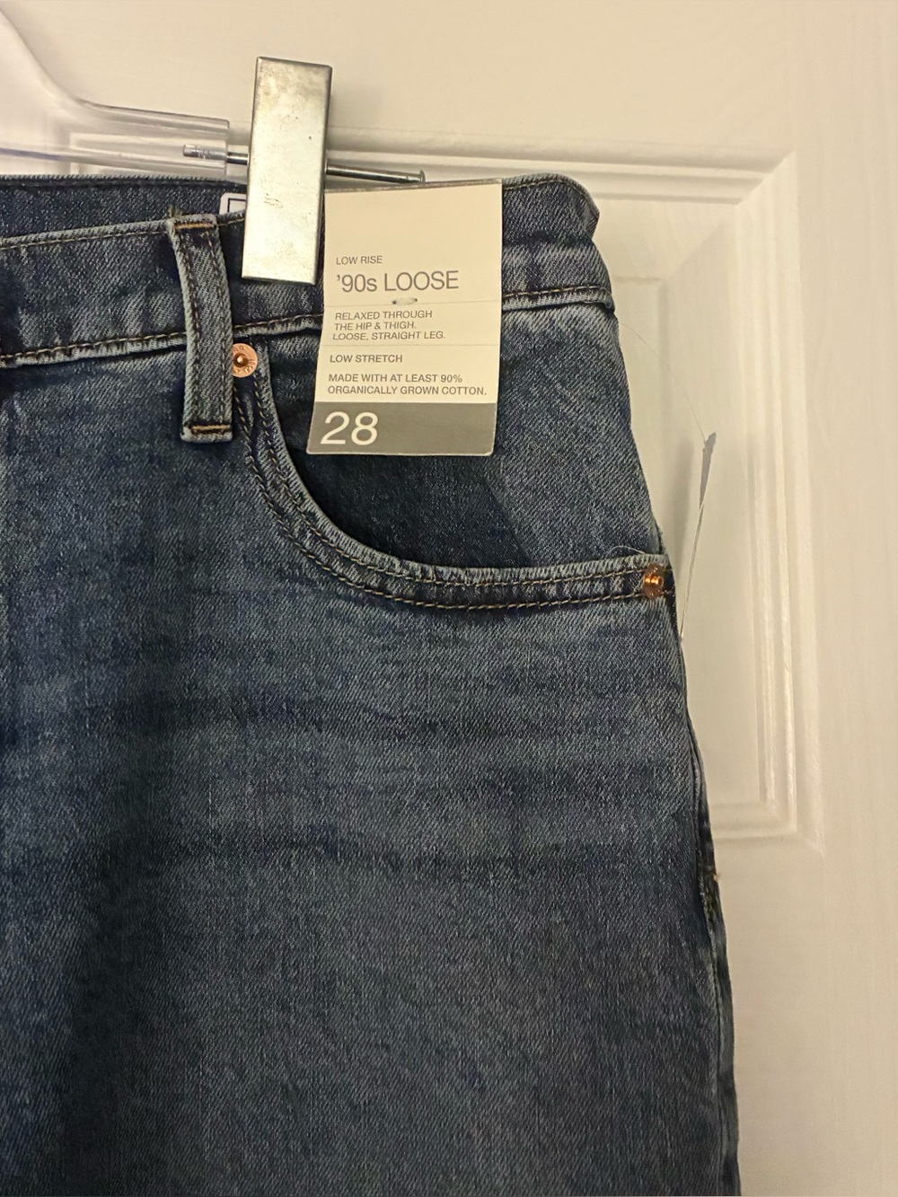 GAP Low Rise 90s Loose Jeans Medium Indigo Size 28 / 6 NWT - Picture 4 of 7